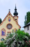 Uno scorcio della chiesa di Johannes nella cittadina di Imst, Austria.
