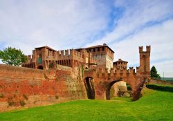 Uno scorcio della rocca di Soncino, borgo lombardo