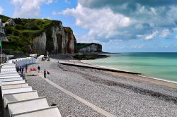 Uno scorcio della spiaggia di Les Petites Dallas, Alta Normandia, Francia. Un tempo era una località balneare alla moda grazie alla frequentazione dell'aristocrazia.
