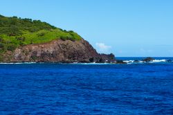 Uno scorcio dell'isola di Pitcairn, Oceania. Questi territori sono conosciuti per essere stati patria degli ammutinati del Bounty e delle loro mogli tahitiane.

 