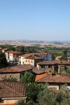 Uno scorcio panoramico dal centro di Rapolano Terme in Toscana