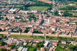 Veduta aerea del borgo medievale di Montagnana e la sua estesa cerchia di mura