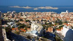 Veduta aerea di Marsiglia dalla sommità di Notre-Dame de la Garde - © maleevsw / Shutterstock.com 