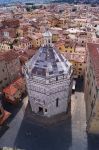 Veduta area del Battistero di Pistoia - © sansa55 / Shutterstock.com