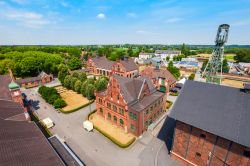 Veduta dall'alto di Zeche Zollern, Dortmund, Germania. Si tratta di una miniera di carbone dismessa nel nord-ovest della città di Dortmund; ospita un museo.



