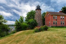 Veduta del Charlotte Genesee Lighthouse nella città di Rochester, New York, USA.
