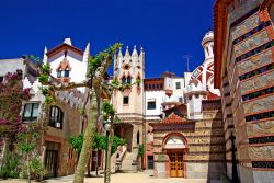 Veduta della chiesa di Sant Romà a Lloret de Mar, Spagna - Inaugurata in un luogo chiamato Sa Carbonera, poichè sorgeva in un deposito di carbone, l'iglesia di Sant Romà ...