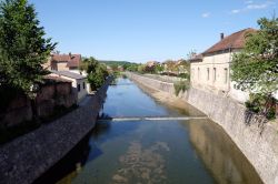 Veduta della città di Pakrac nella Slavonia occidentale, Croazia. Siamo lungo la strada e la ferrovia che collegano le regioni di Posavina e Podravina - © Zvonimir Atletic / Shutterstock.com ...