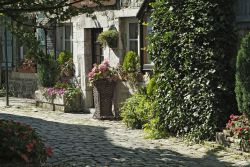 Vicoli acciottolati nel centro medievale di Durbuy, Vallonia, Belgio - © Helmut Brands - Fotolia.com