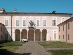 Villa Pertusati in centro a Comazzo in provincia di Lodi, Lombardia - © Arbalete - CC BY-SA 3.0, Wikipedia
