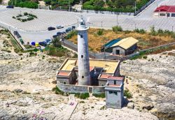 Vista aerea del faro di Brucoli vicino ad Augusta in Sicilia - © Michele Ponzio / Shutterstock.com