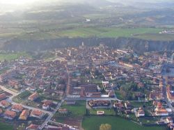 Vista aerea di Carrù in Piemonte