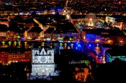 Vista dall'alto di Lione durante il Festival delle Luci, Francia.
