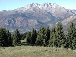 Vista  panoramica della valle di Castione della Presolana in Lombardia - © wikipedia