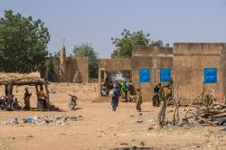 Vita quotidiana in un villaggio del Niger, vicino alla capitale Niamey (Africa).

