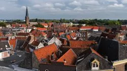 Zutphen fotografata dall'alto, Olanda. Questa bella cittadina dell'Olanda è famosa per la sua intensa attività culturale.



