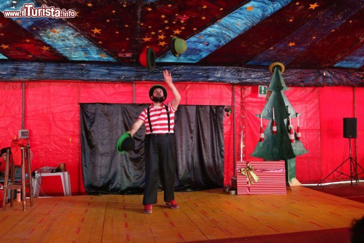 Immagine Spettacolo per bambini e famiglie al Salento Santa Claus Village del Camping Santa Maria di Leuca a Gagliano del Capo