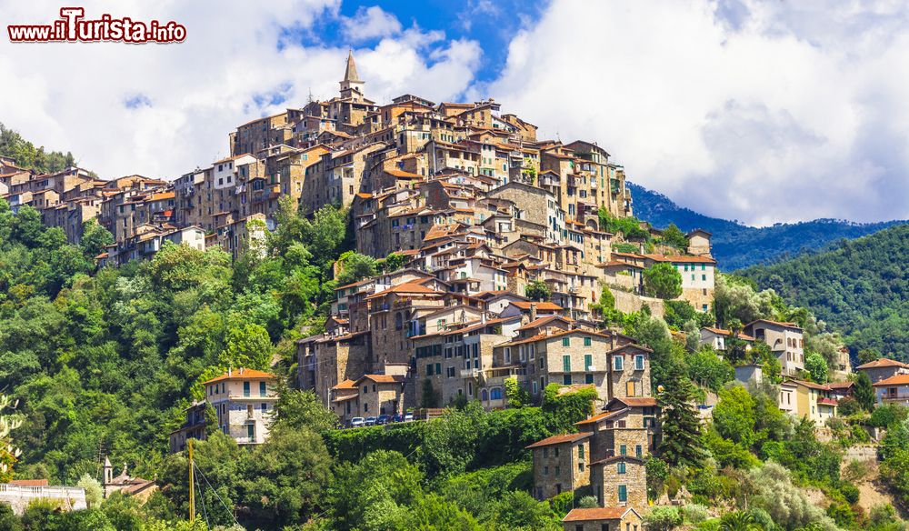 Le foto di cosa vedere e visitare a Apricale