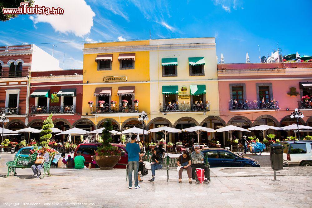 Immagine Zocalo Square a Puebla, Messico, in una giornata di sole. E' una delle antiche zone meglio conservate della città  - © Aleksandar Todorovic / Shutterstock.com
