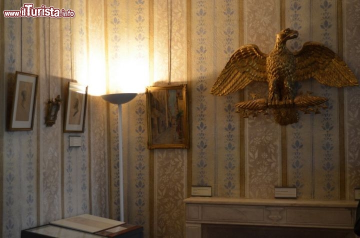 Immagine Lo studio di Napoleone caratterizzato dalla scultura dell'Aquila a casa Bonaparte, ad Ajaccio
