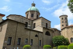 Museo Arcivescovile e Battistero Neoniano in centro a Ravenna - © TixXio / Shutterstock.com