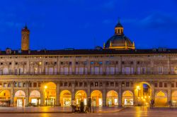 Palazzo dei Banchi: si trova sul lato est di ...