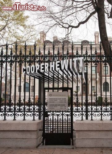 Immagine Ingresso del museo di design Copper-Hewitt  a New York City - © cooperhewitt.org