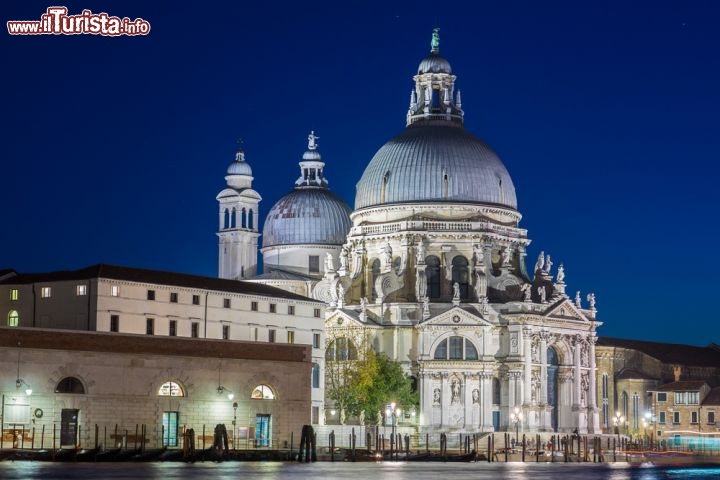 Cosa vedere e cosa visitare Santa Maria della Salute