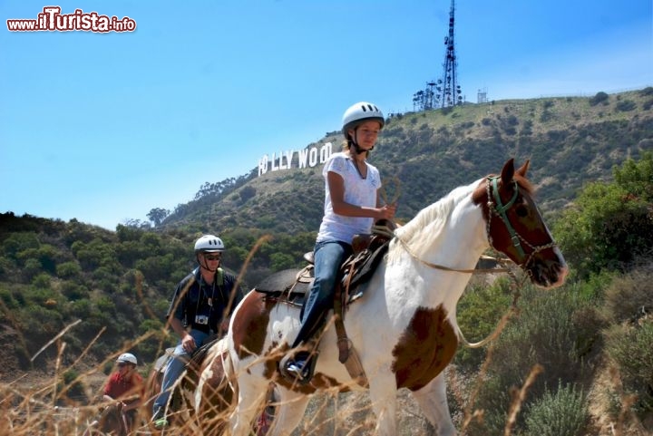 Immagine Sunset Ranch Hollywod escursione cavallo - © www.sunsetranchhollywood.com