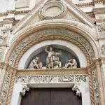 il portale d'ingresso della navata di sinistra della Basilica di San Petronio a Bologna  - © ribeiroantonio / Shutterstock.com