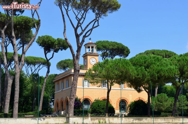 Immagine Piazza di Siena, all'interno dei giardini di Villa Borghese a Roma - © Karel Gallas / Shutterstock.com