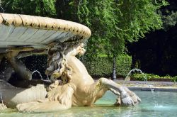 La fontana dei Cavalli Marini di Villa Borghese a Roma - © Szekretar Zsolt / Shutterstock.com