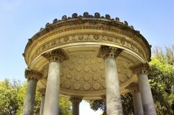 Il Tempietto di Diana a Villa Borghese - © irisphoto1 / Shutterstock.com 