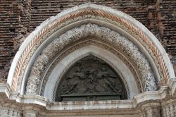 Portale d'ingresso in stile gotico, chiesa dei santi Giovanni e Paolo a Venezia - © wjarek / Shutterstock.com