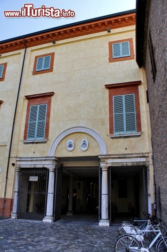 Immagine Ingresso al Museo Arcivescovile di Ravenna - © Incola - CC BY-SA 4.0 - Wikimedia Commons.
