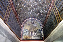 Il Mosaico di Cristo Guerriero: si trova nell'atrio della Cappella di Sant'Andrea a Ravenna - © Incola - CC BY-SA 4.0 - Wikimedia Commons.
