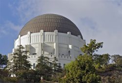 La grande cupola principale del Griffith Observatory di Los Angeles - © Philip Pilosian / Shutterstock.com 