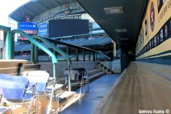 L'emozione di sedersi sulla panchina giocatori del  Minute Maid Park, lo stadio del Baseball degli Houston Astros - © Valentina Maietta / www.guendastravels.com