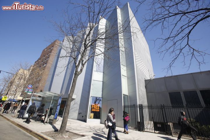 Immagine Il Bronx Museum Of The Arts è una delle attrazioni del Grand Concourse del Bronx a New York CIty - © Kate Glicksberg / NYC & Company