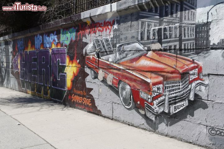 Immagine Graffiti lungo le strade del Bronx, più precisamente nel Grand Concourse di New York City - © Kate Glicksberg / NYC & Company