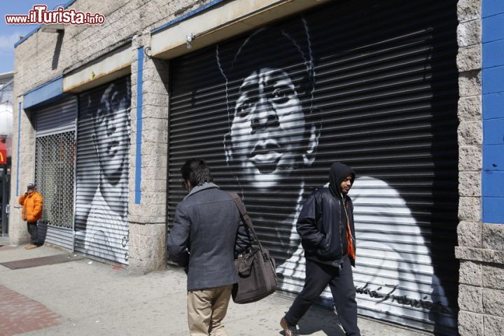 Immagine Murales nelle strade del Bronx, sono facili da osservare quando si passeggia all'interno del Grand Concourse a New York City - © Kate Glicksberg / NYC & Company