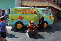 Anche Scooby Doo e la Mistery Machine agli Universal Studios di Hollywood a Los Angeles - © Supannee Hickman / Shutterstock.com 