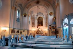 Dentro alla chiesa Art Nouveau di Santa Elisabetta, non distante dal centro di Bratislava, soprannominata come la Chiesa Blu