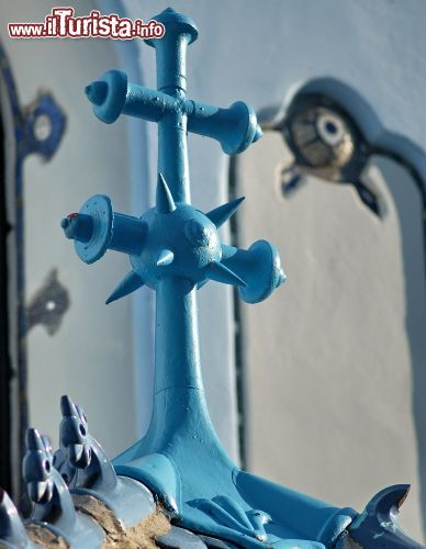 Immagine Modrý kostolík: un croce in ferro della Chiesa Blu di Bratislava