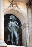 La Statua di Napoleone custodita all'Hotel des Invalides, Parigi (Francia) - Custodita, sì, perché la scultura marmorea raffigurante il condottiero militare più famoso ...
