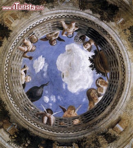 Immagine Il soffitto affrescato dal mantegna della Camera Picta del Castello di San Giorgio di Mantova