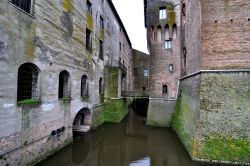 Il grande fossato del Castello di San Giorgio ...