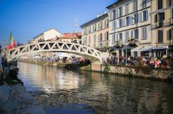 A sud ovest del centro storico di Milano, il quartiere dei Navigli offre occasioni di belle fotografie, grazie ad alcuni scorci pittoreschi. Il cuore di questa zona tipica di Milano è ...