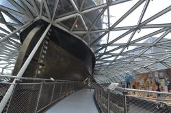 Dentro al Visitor Centre del Cutty Sark a Londra ...