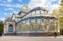 Il Palacio de Cristal si trova all'interno ...